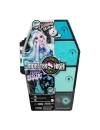 Monster High: Skulltimate secrets Fearidescent Papusa Lagoona Blue cu accesorii