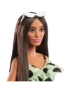 Barbie Fashionistas bruneta cu salopeta verde