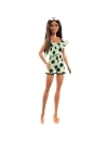 Papusa Barbie Fashionista bruneta cu salopeta verde