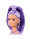 Barbie Fashionistas cu par mov cu rochie cu umeri bufanti