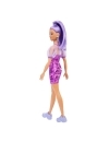 Barbie Fashionistas cu par mov cu rochie cu umeri bufanti
