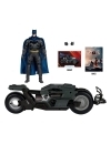 The Flash DC Multiverse Vehicle Batcycle cu figurina Batman  