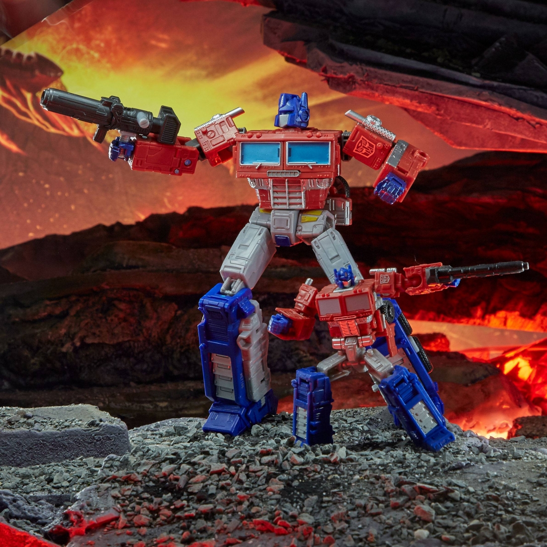 Transformers Generations WFC Kingdom Optimus Prime Core Class 2021 W1