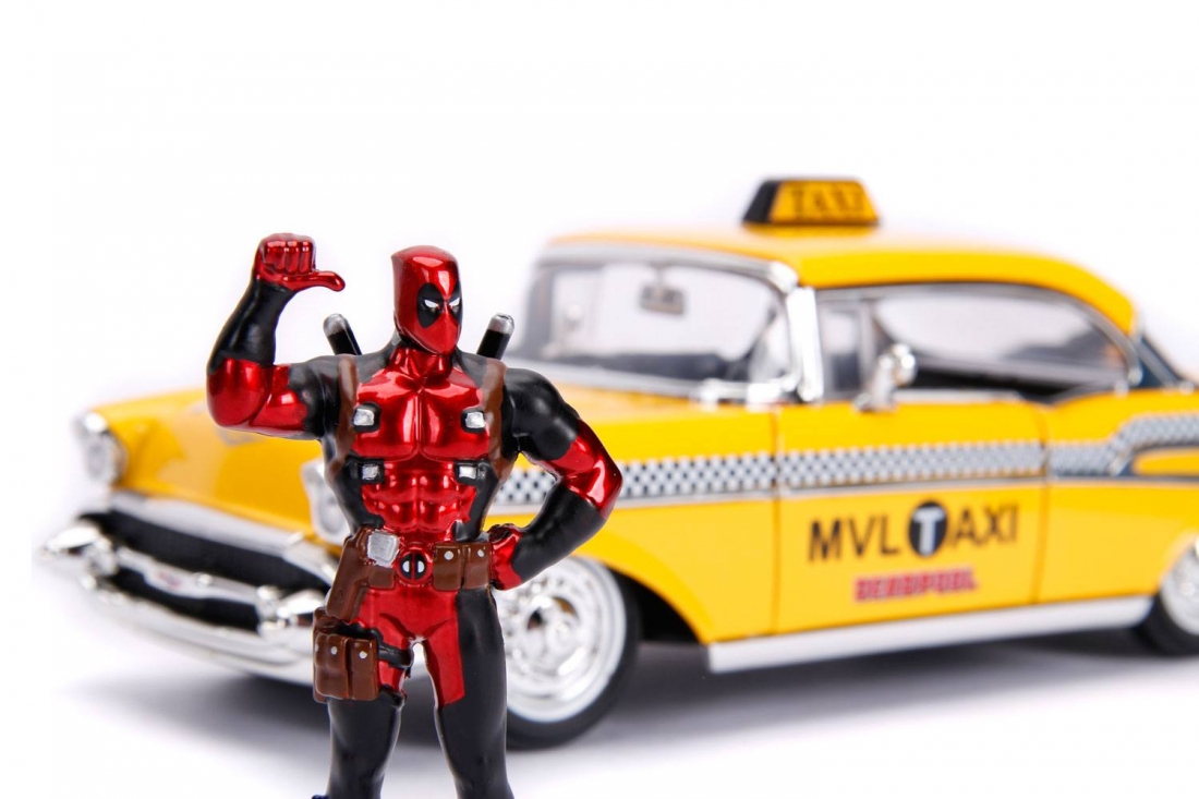 Deadpool Yellow Taxi Chevy Bel Air 1957, macheta auto 1:24, Masinute de  colectie 