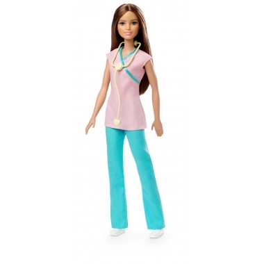 Papusa Barbie asistenta medicala