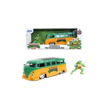 Teenage Mutant Ninja Turtles Diecast Model 1/24 1962 VW Bus Leonardo