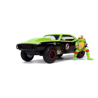 Teenage Mutant Ninja Turtles Hollywood Rides Diecast Model 1/24 1967 Chevrolet Camaro cu figurina Raphael 